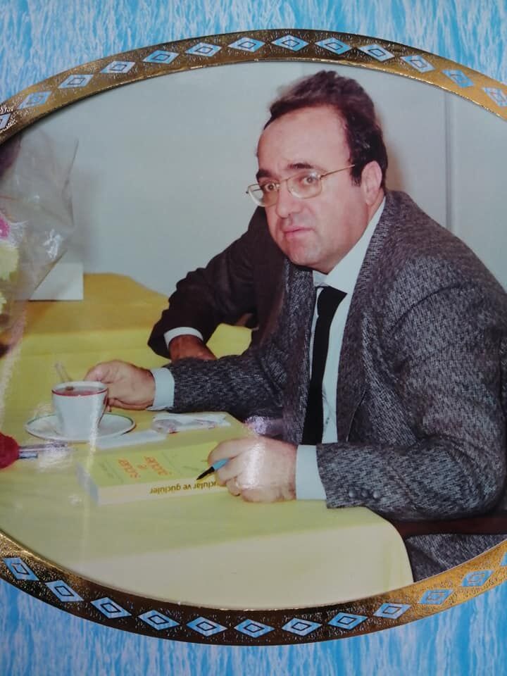 08mumcu2