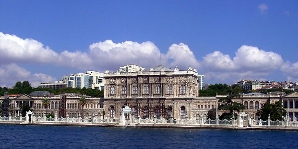 dolmabahce-sarayi
