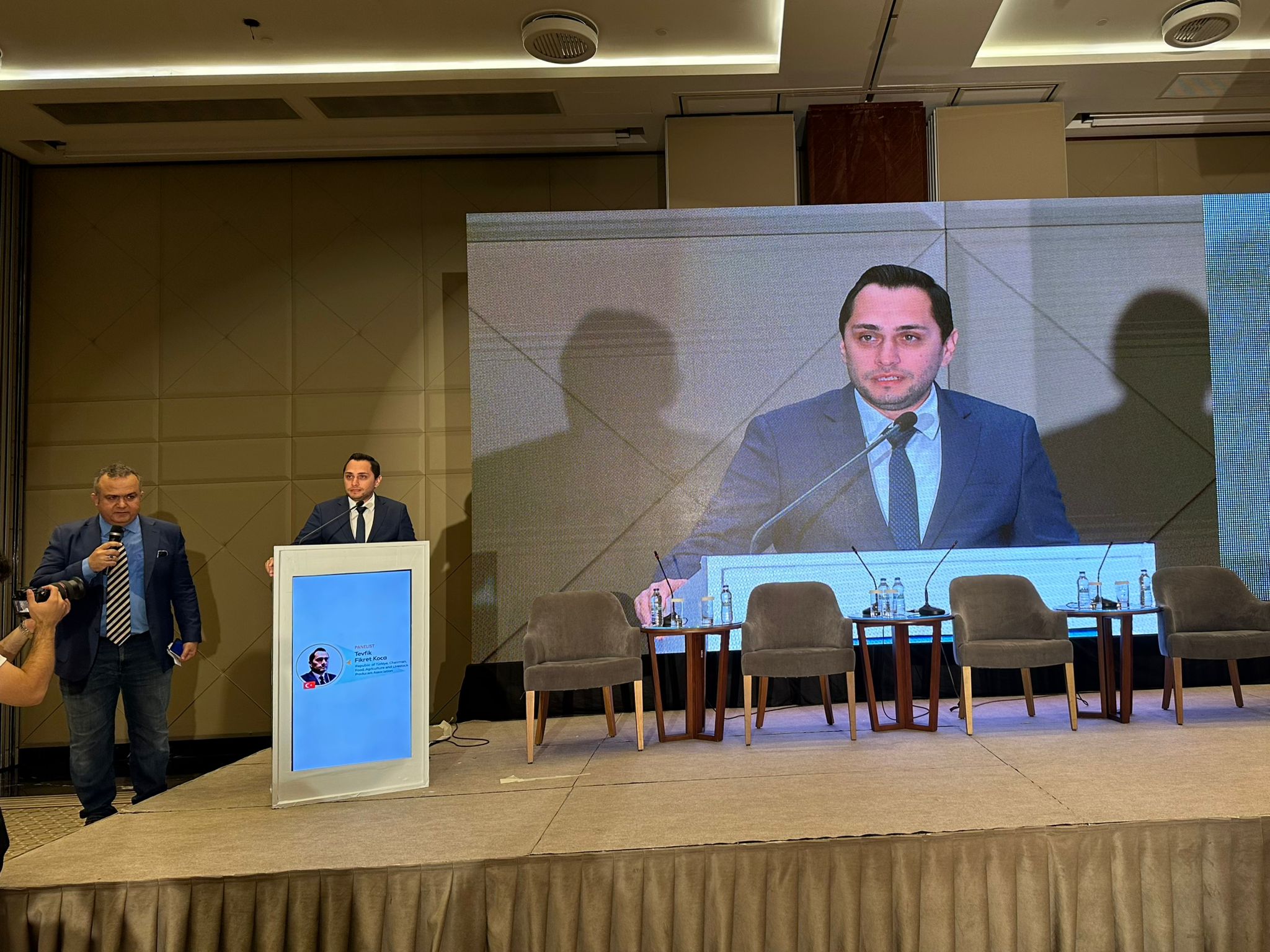 faaef9e1-4a8c-4202-9e30-99c2d2eef87f