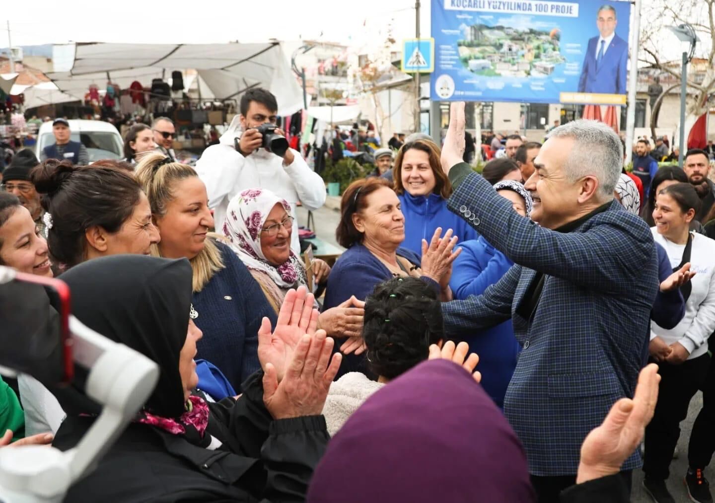 609f3178-fd1f-4289-b9f0-f900fa94ce45