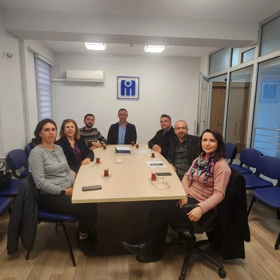 646494f3-1725-47d0-b44f-b470a80bc32f