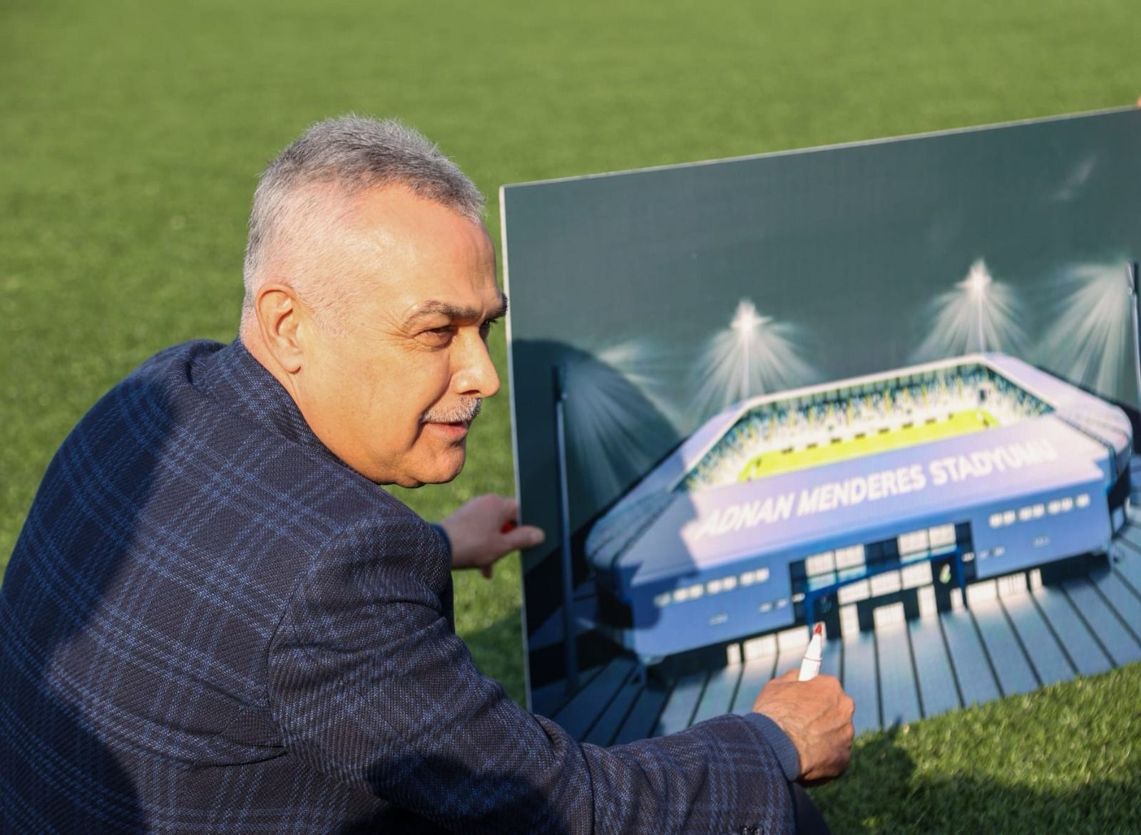 a0f3ace2-011c-4640-8228-75fe9c8e2814