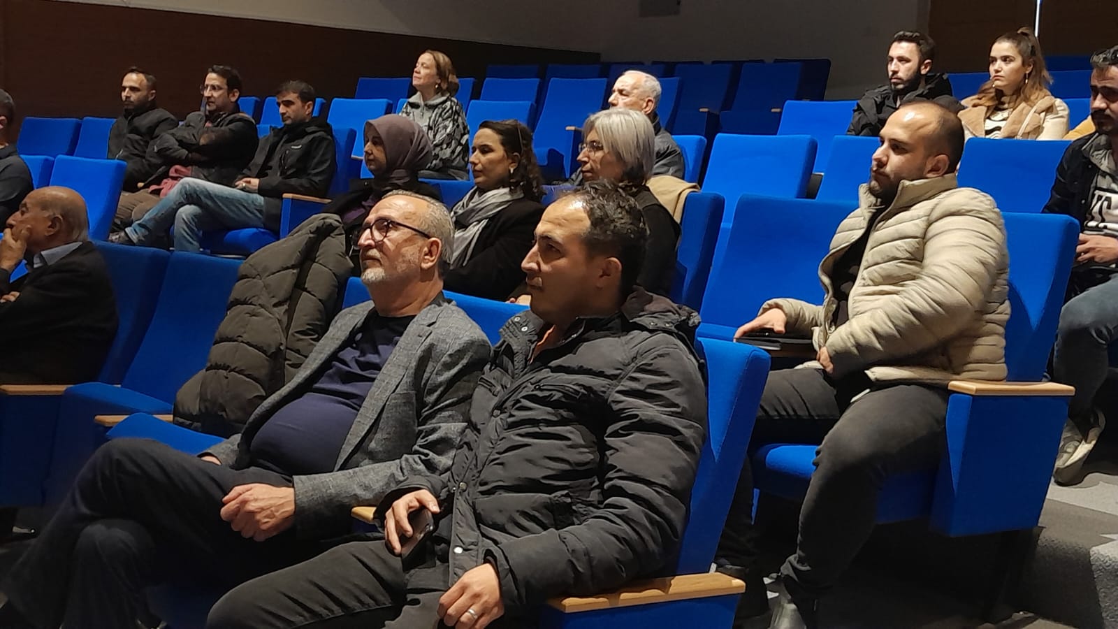 a56fa7d4-e8a6-466a-910a-16e3691e13e2