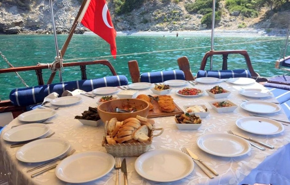 Tekneyemek