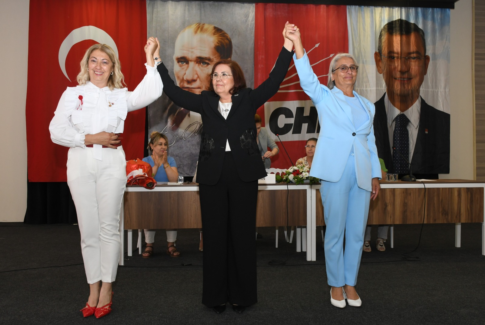 Chp Kadın Kolları (3)