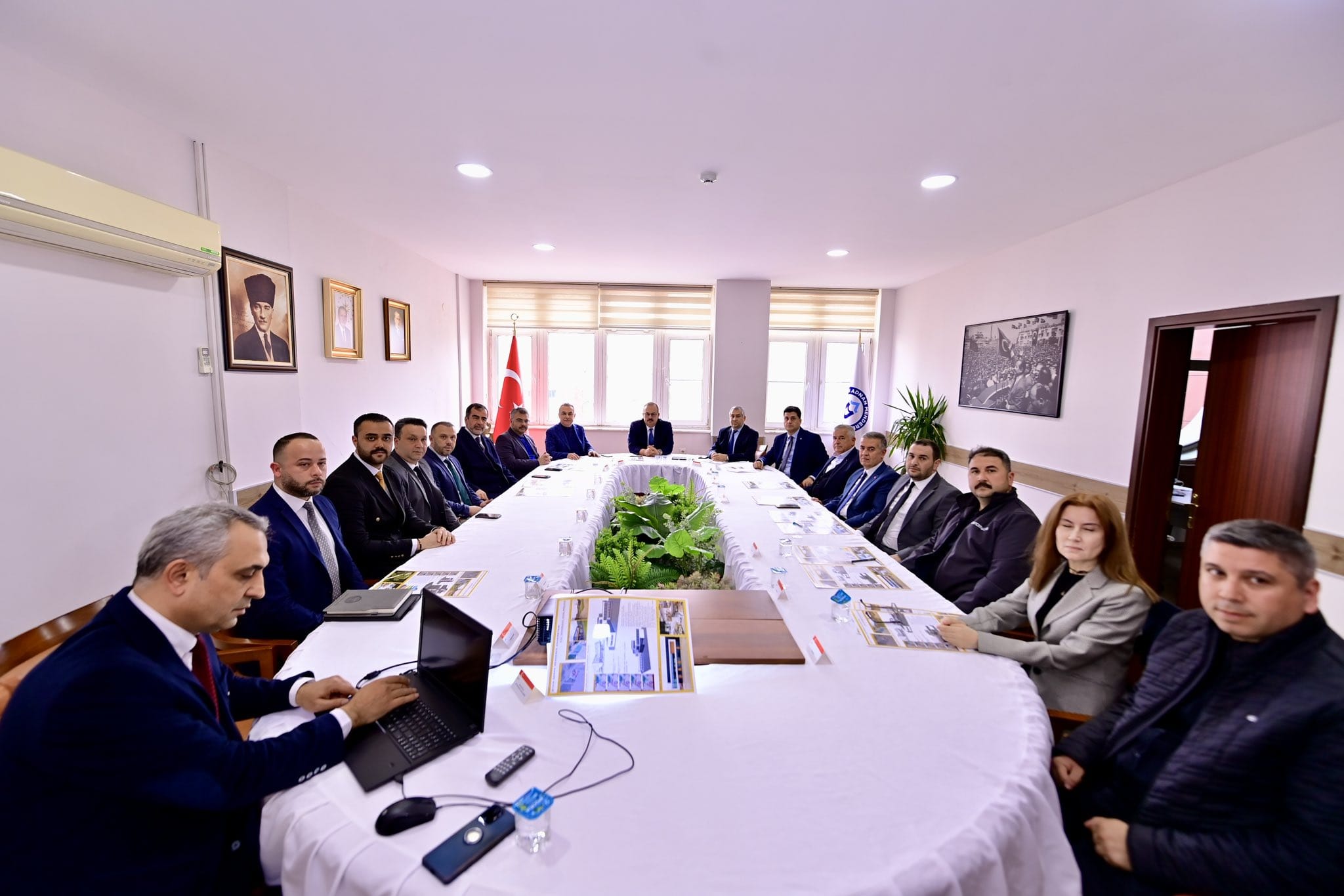 Aydın'daki Birlik Beraberlik Yemeği Öncesinde Yeni Bir Kriz Daha Patlak Verdi1