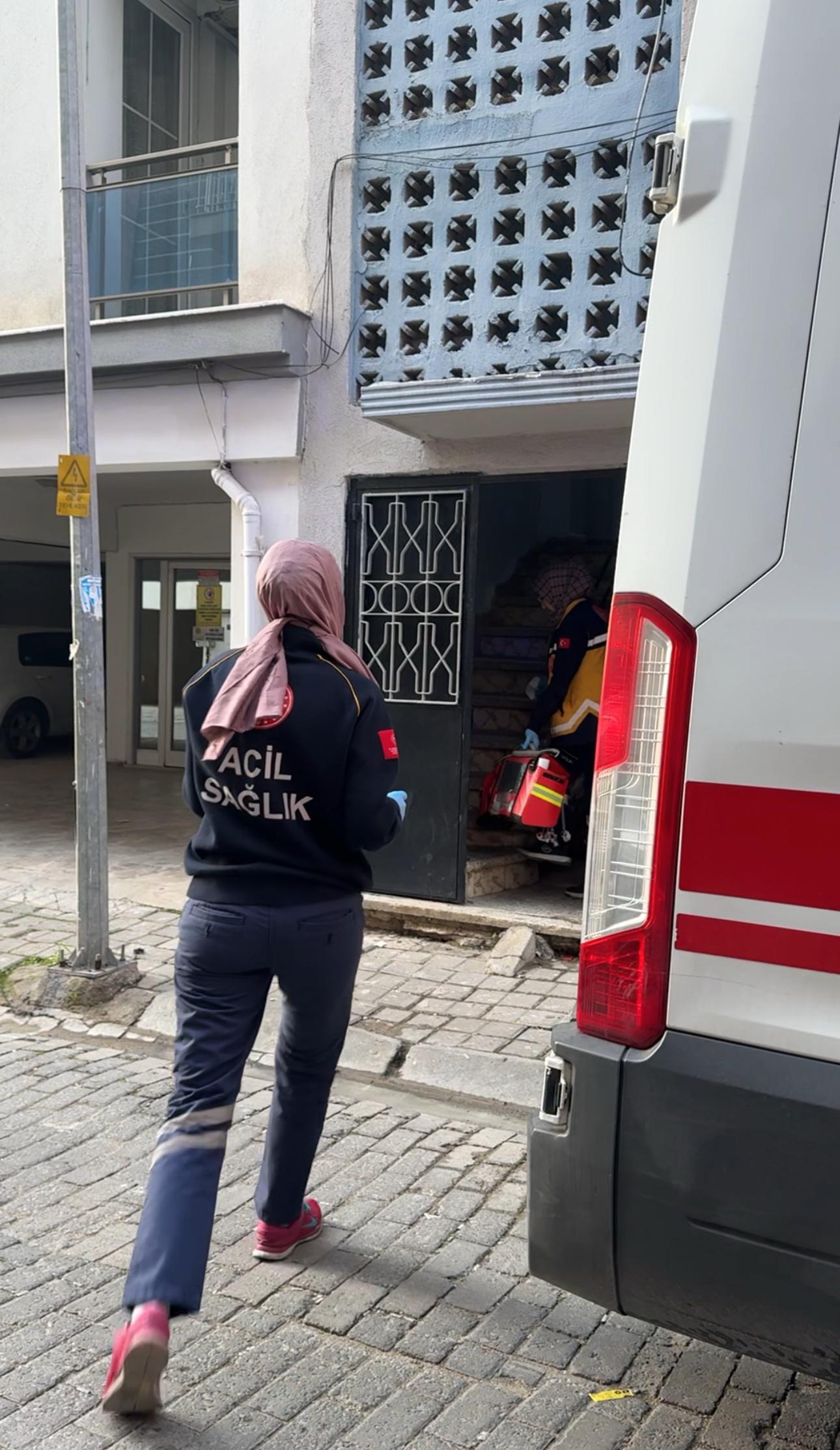 Efeler'de 1 Haftadır Haber Alınamayan Yaşlı Adam Evinde Ölü Bulundu1