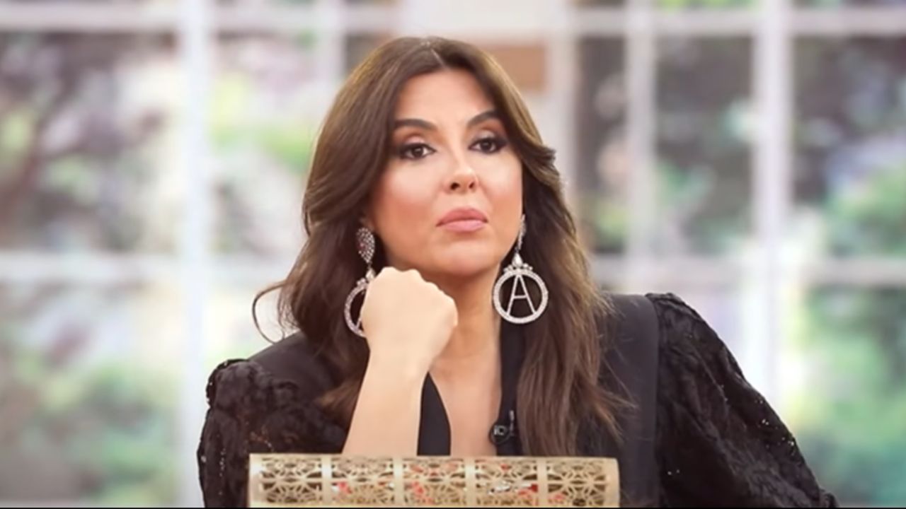 28 Mart Gelinim Mutfakta Bilezikleri Kim Aldi Elenen Isim Ve Puan Durumu 17431641006709-1