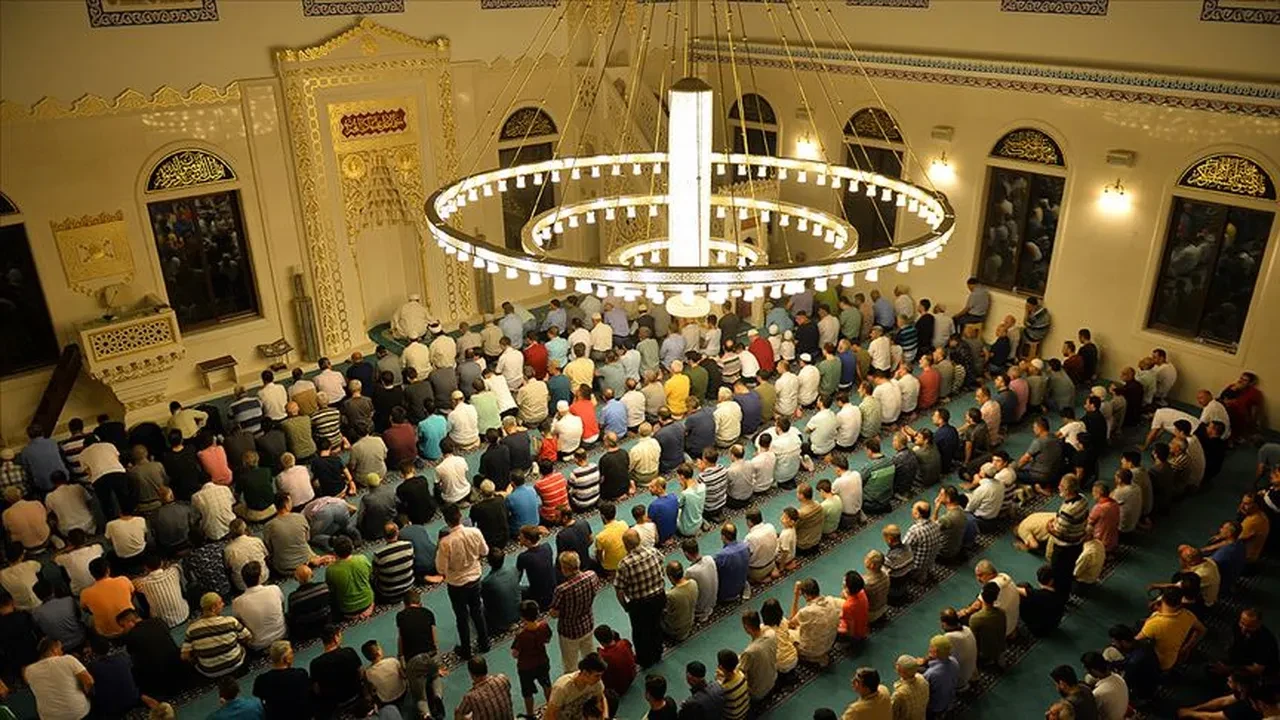 6 Gun Teravih Namazi Kilmanin Fazileti Nedir 3206235 202503051938 2
