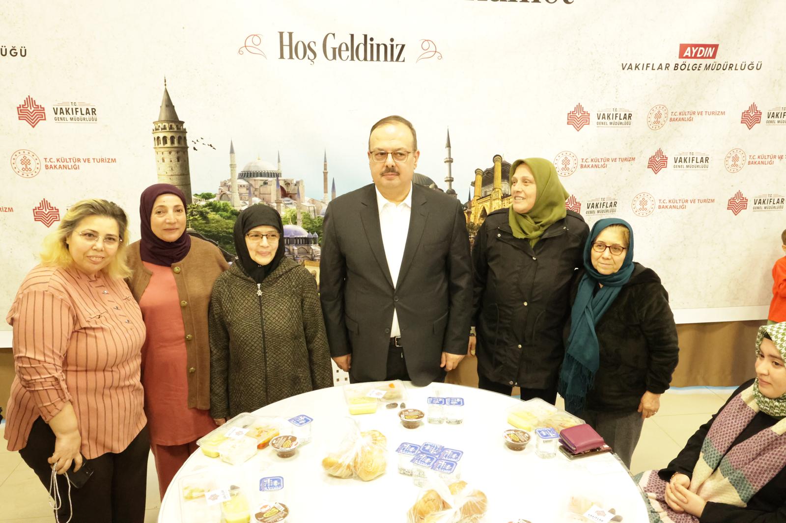 Aydında Dev İftar Programı Binlerce Kişi Bir Araya Geldi2