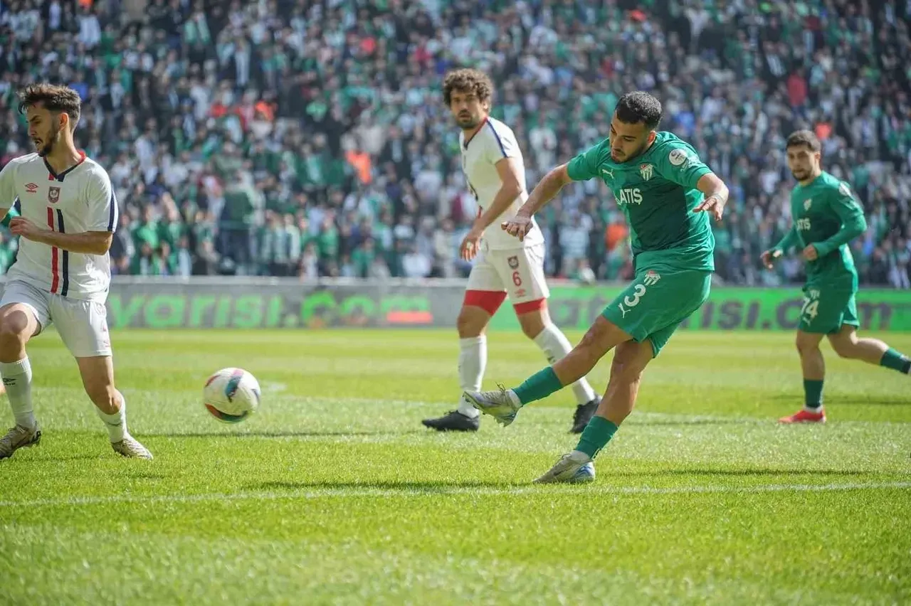 Bursaspor Maci Hangi Kanalda Bulvarspor Macinin Ne Zaman Saat Kacta Oynanacagi Duyuru 3210191 202503260933 1