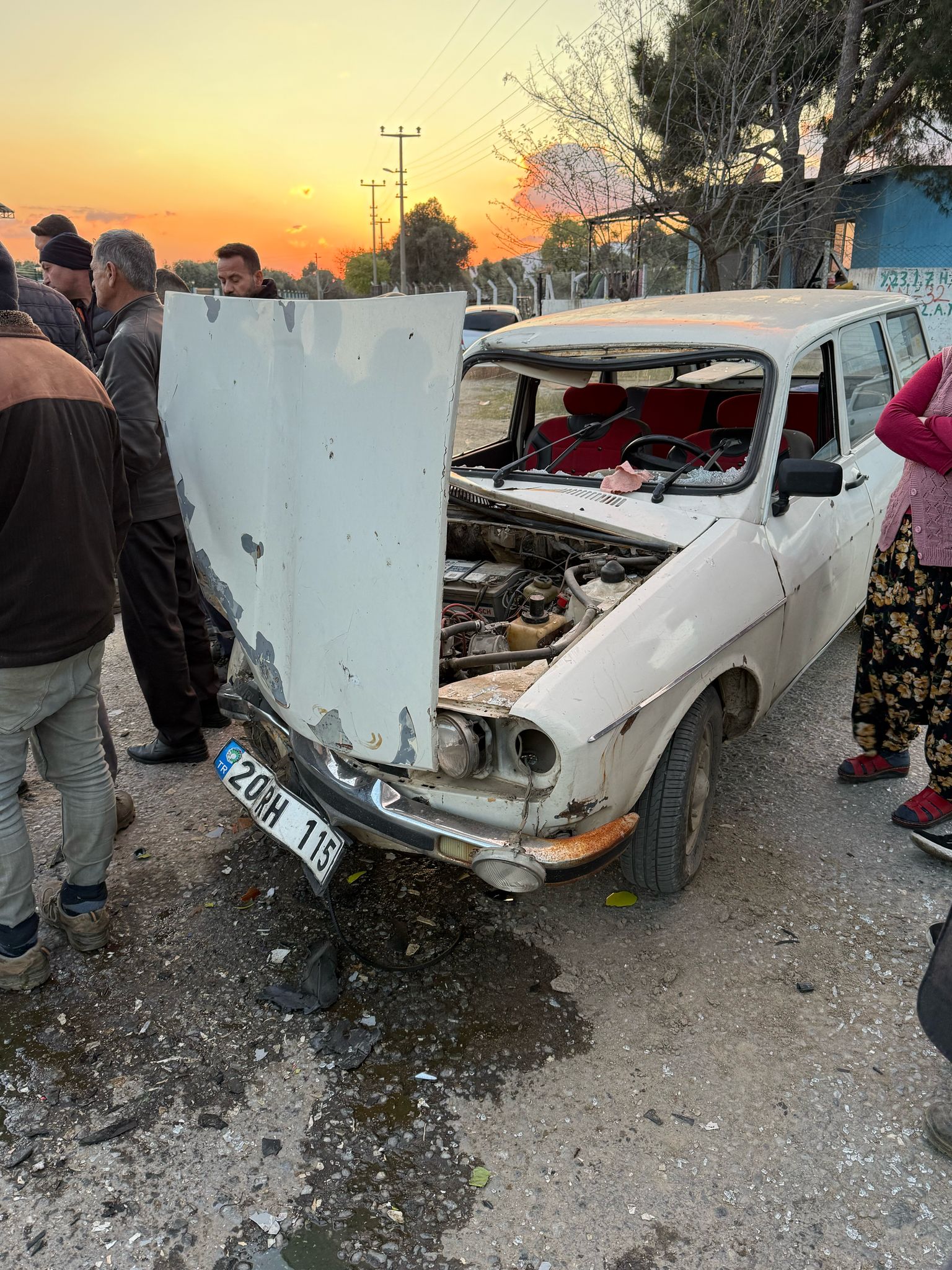 Köşk Ödemiş Yolunda Kaza Motosikletle Otomobil Çarpıştı! (3)