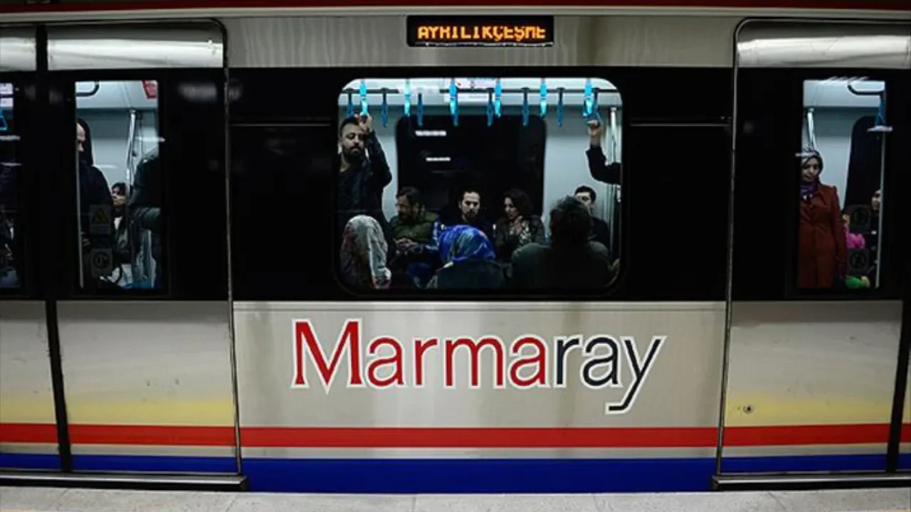 Marmaray Arizasi Duzeldi Mi Son Dakika Ayrilikcesmesinde Seferler Duraksadi 3211071 20250330190651