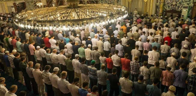 Teravih Namazi Farz Mi Ramazan Ayinda Teravih Namazi Kilmanin Faziletleri 17411807802738 2