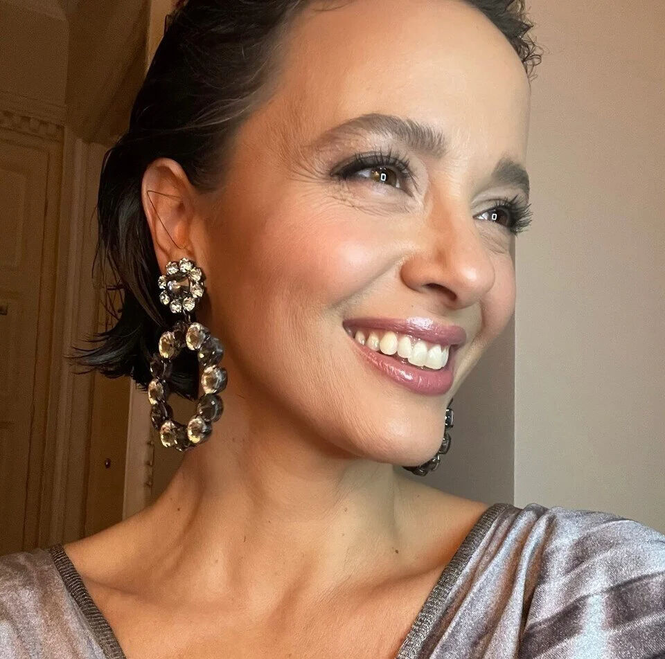 Zeyneözyılmazel2