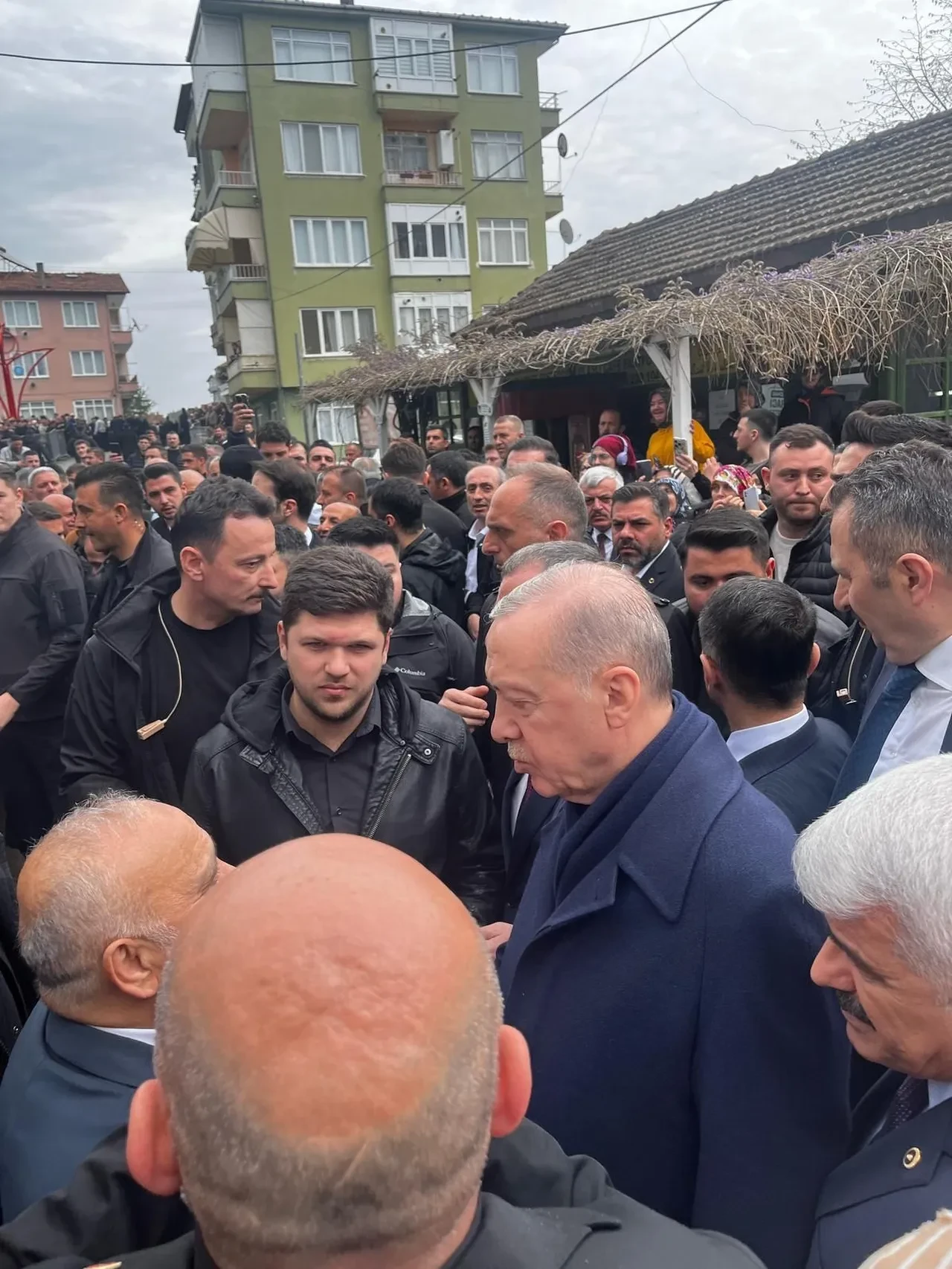 Burhan Abis Kimdir Ak Partinin Kurucularindandi Hayatini Kaybetti 3211319 202504011428 2