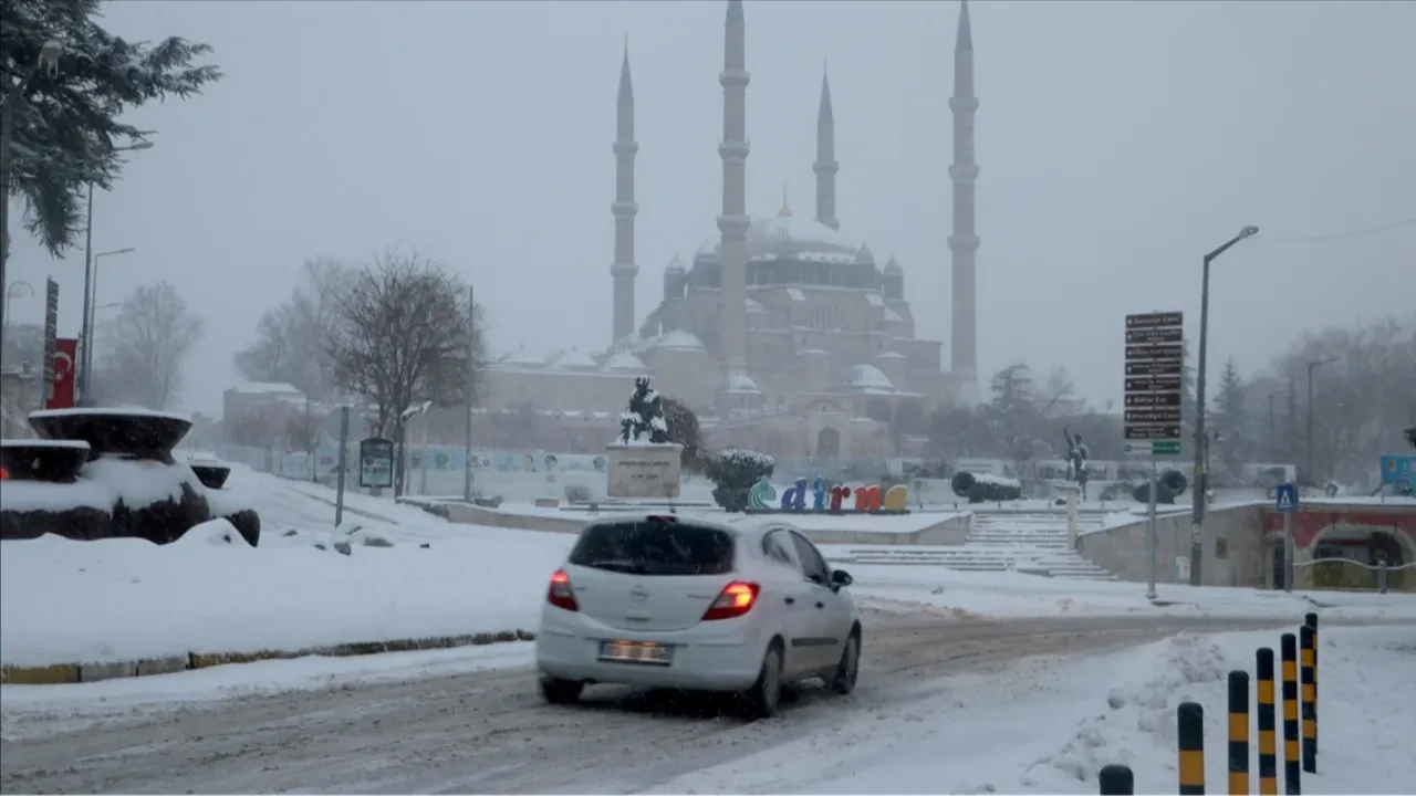Edirne Tekirdag Kirklareli Okullar Tatil Mi 7 Nisan Pazartesi Yogun Kar Yagisi Beklen 3212213