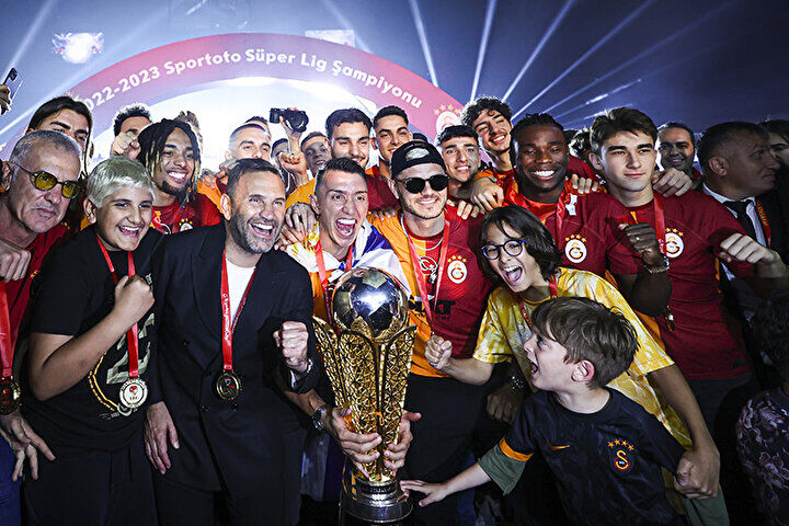 Galatasaray Sampiyonluk Kutlamasi Hangi Kanalda Yayinlanacak Ne Zaman Yenikapi Kutlamasina Saatler Kaldi 17481668905035 2