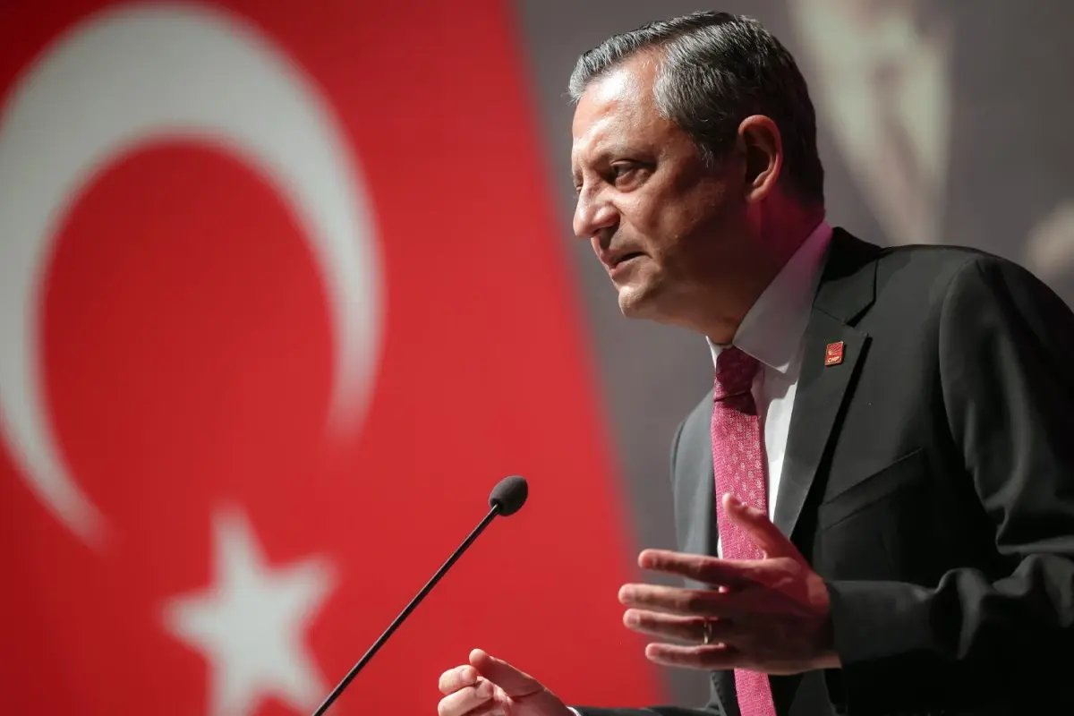 Ozgur Ozel Yeniden Chp Genel Baskani Secildi 19071285 5006 Amp