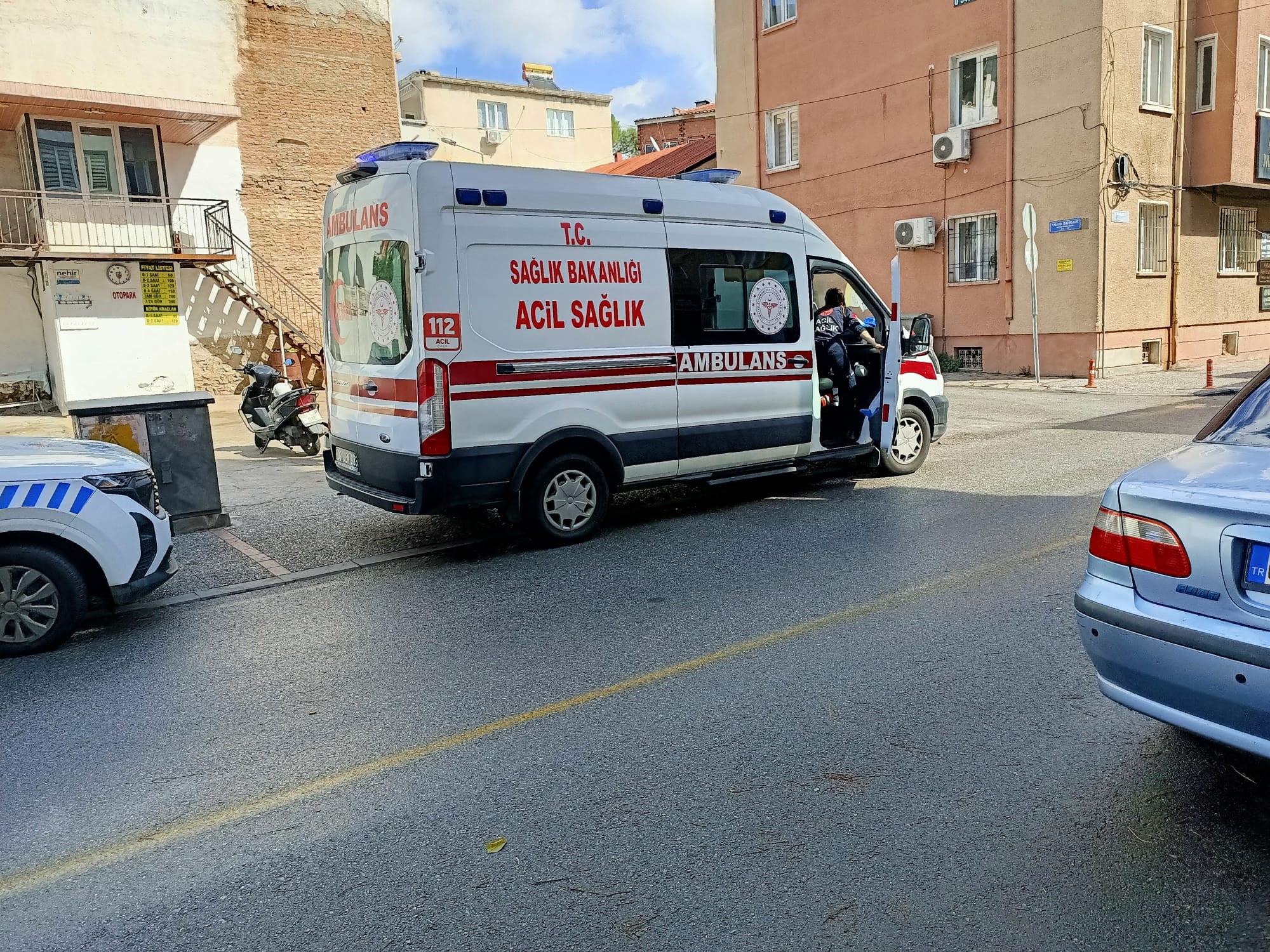 A W551814 02