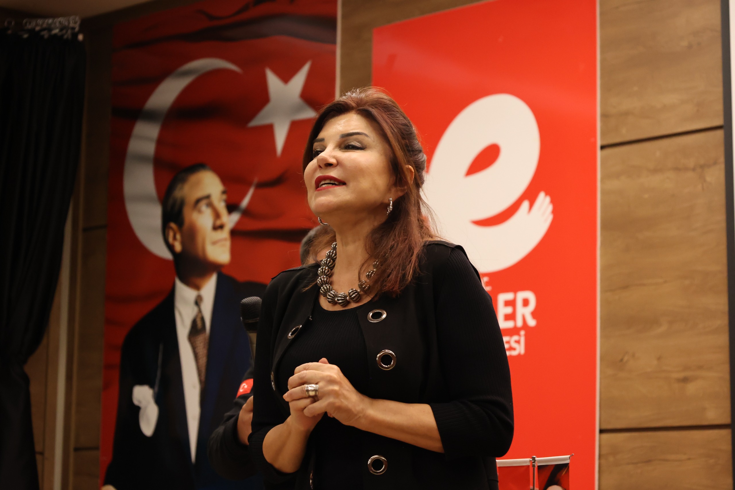 00384D89 1472 4770 9968 F67Ddd3A7935