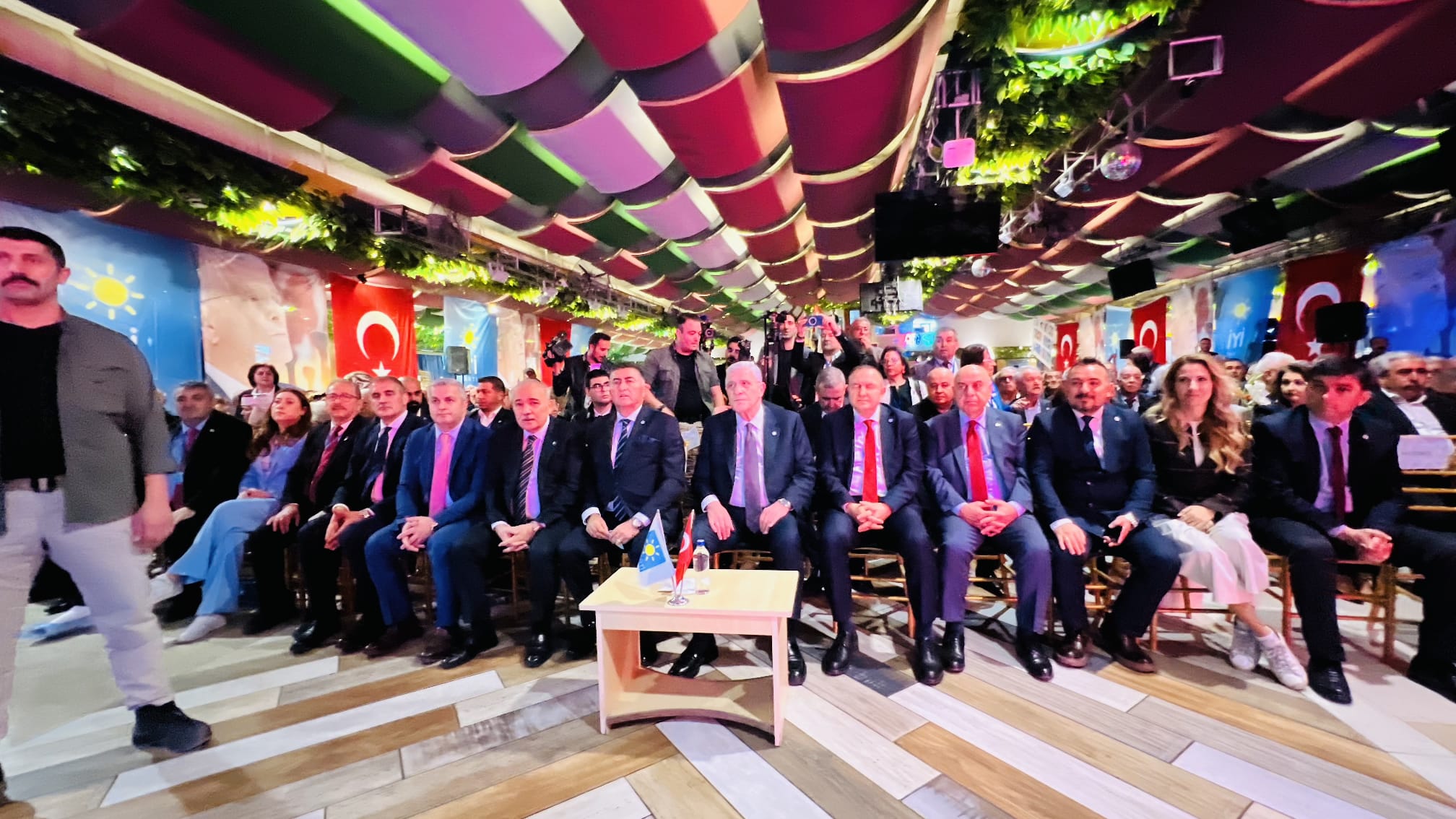 728C4B9C 45Ed 42Df Baa0 Eabadd76Ccd2