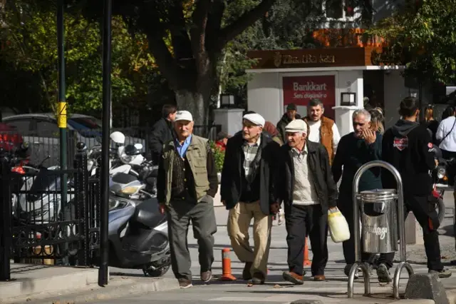 Balikesir In Sindirgi Ilcesinde 4 3 Buyuklugunde 19211465 1833 M