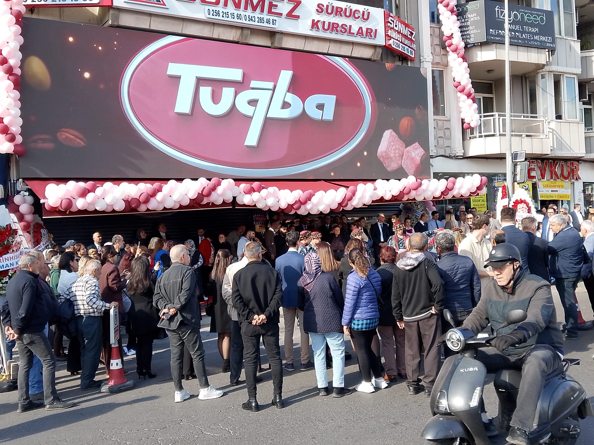 D4C4A097 Ee30 49E2 A68D D6684B7609E9