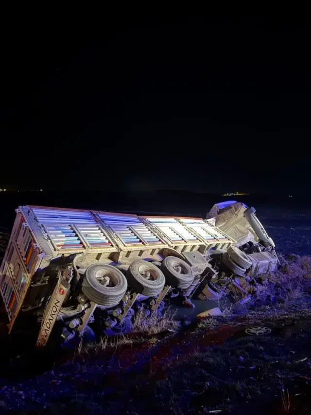 Diyarbakir Da Zincirleme Kaza 3 Olu 7 Yarali 19271007 5890 M