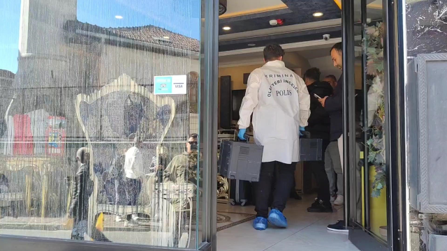 Sorusturma Derinlesiyor Bocek Ailesinin Kaldigi 19259292 8083 M