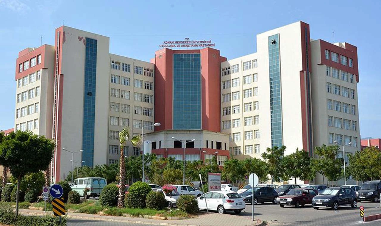 Adu Hastanesinde Bicak Parasi Operasyonu 1747220012