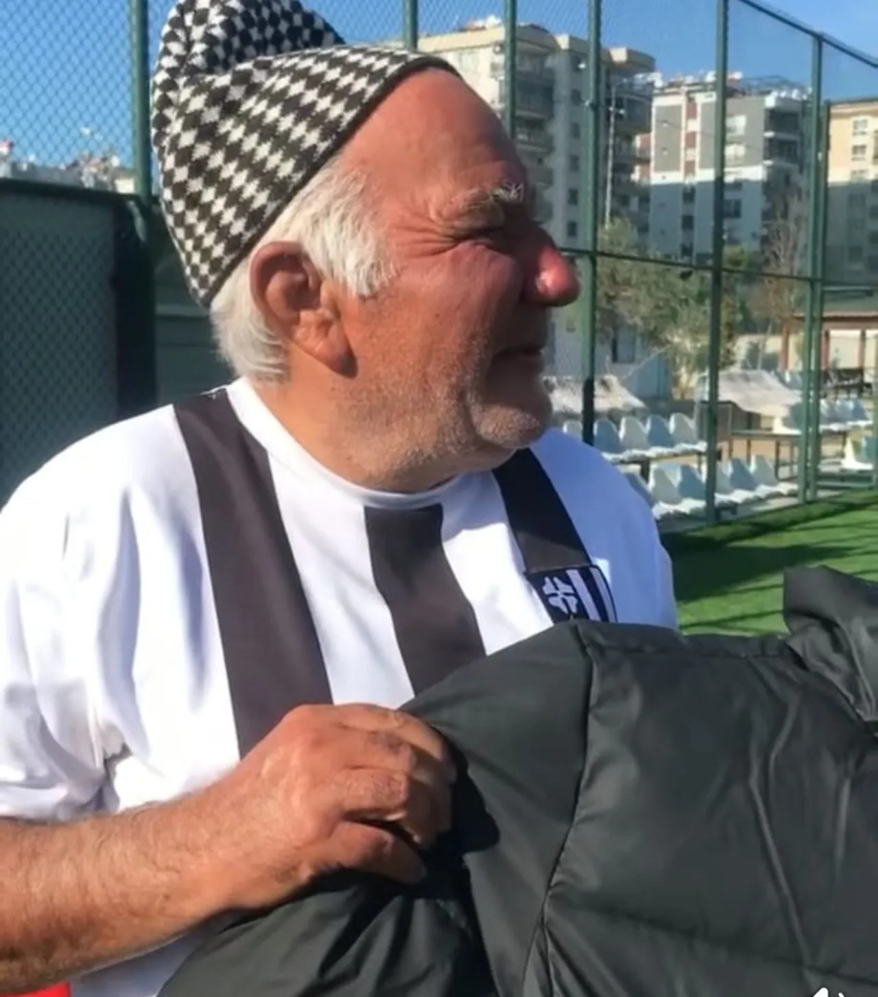 Olmeden Saatler Once Takimla Birlikteydi Aydinsporun Muduru Nevzat Demircioglu Cami T 1758943 202512272151 20251227215113 3