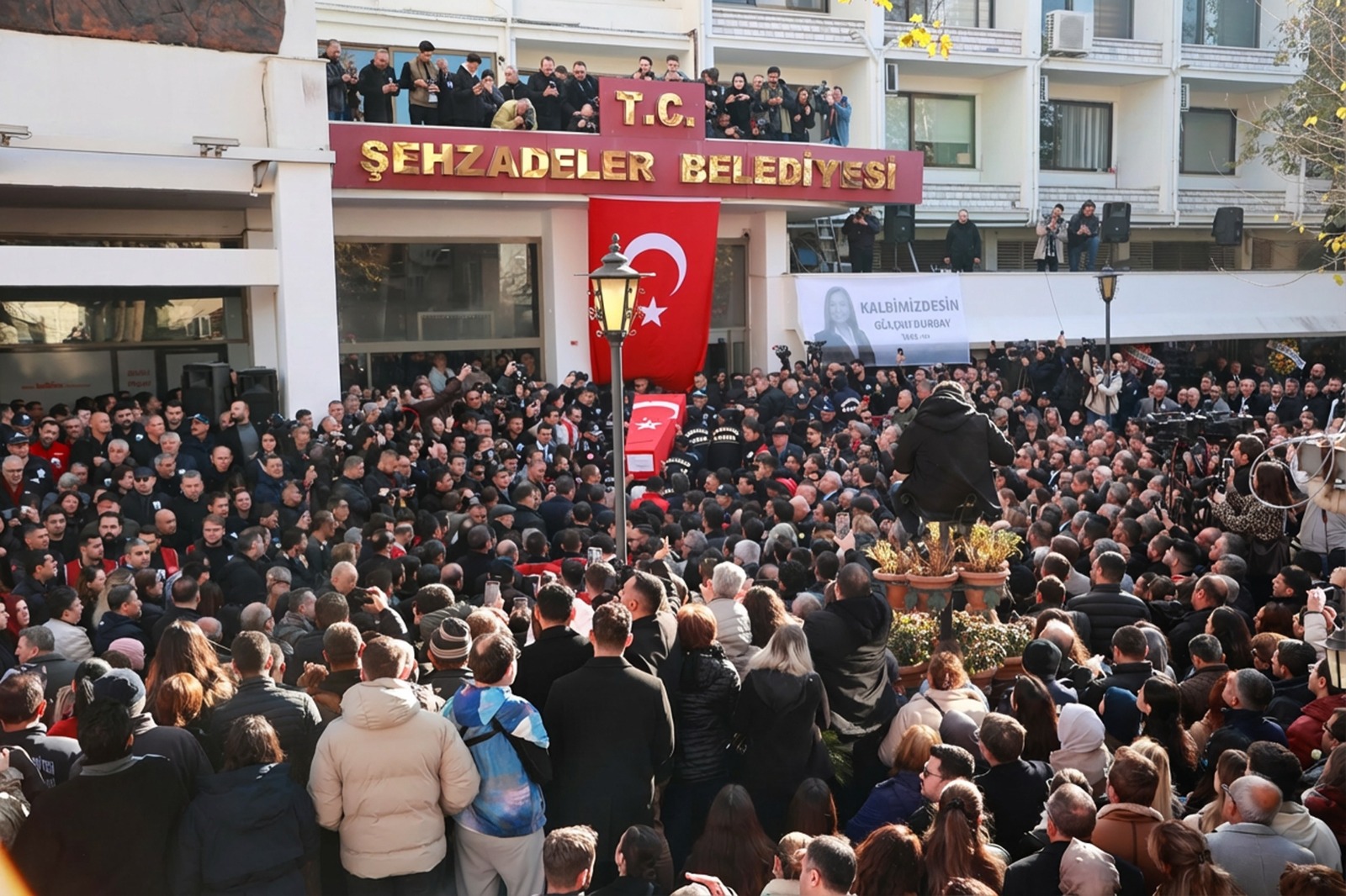 Whatsapp Image 2025 12 15 At 14.48.03 (2)