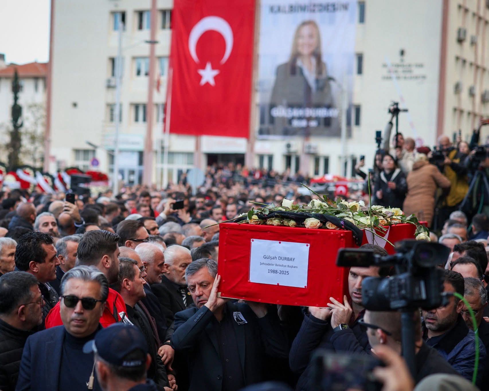 Whatsapp Image 2025 12 15 At 19.10.53 (3)