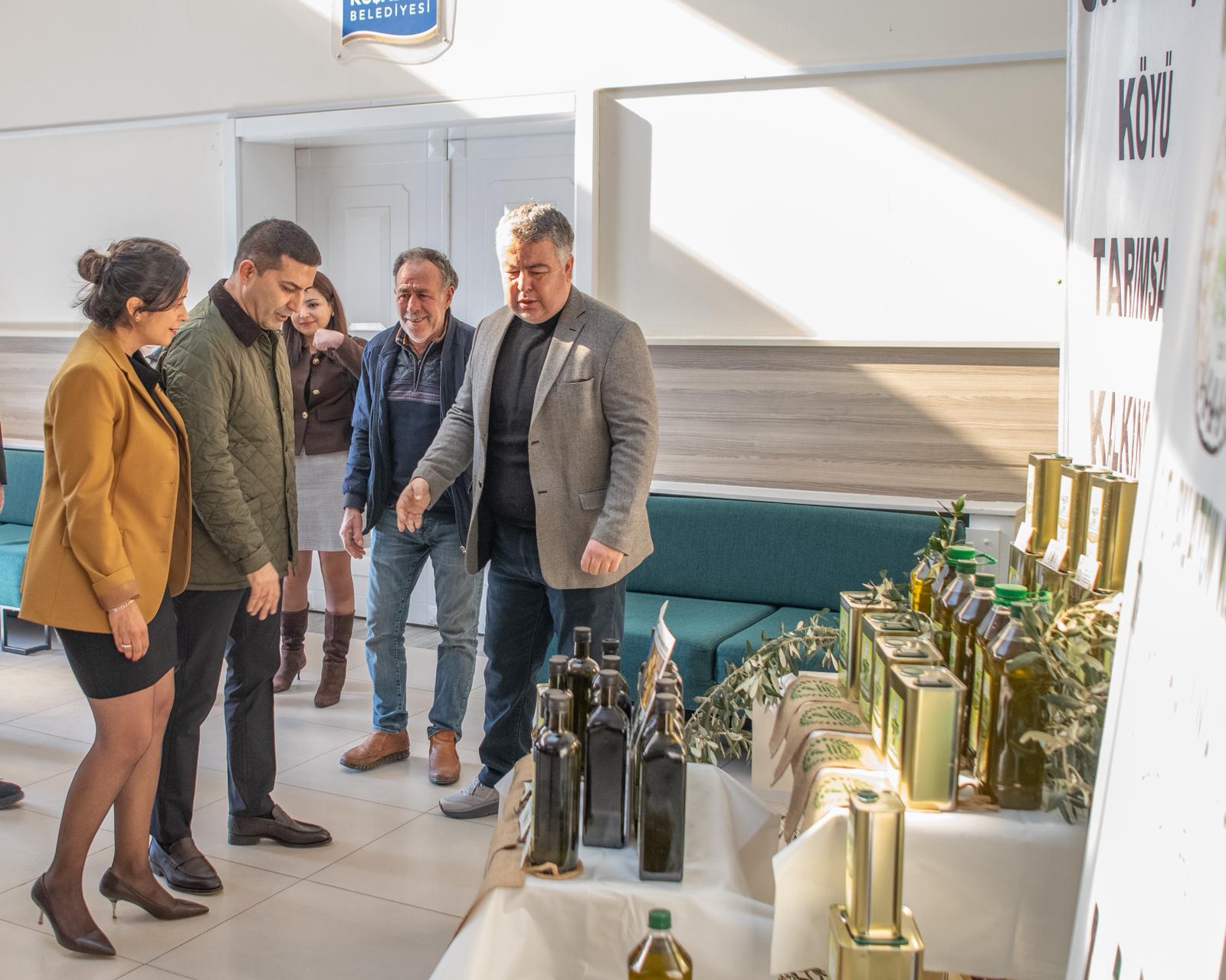 7A5Fe830 F3D7 46Eb 8862 2A4Cd35C9492