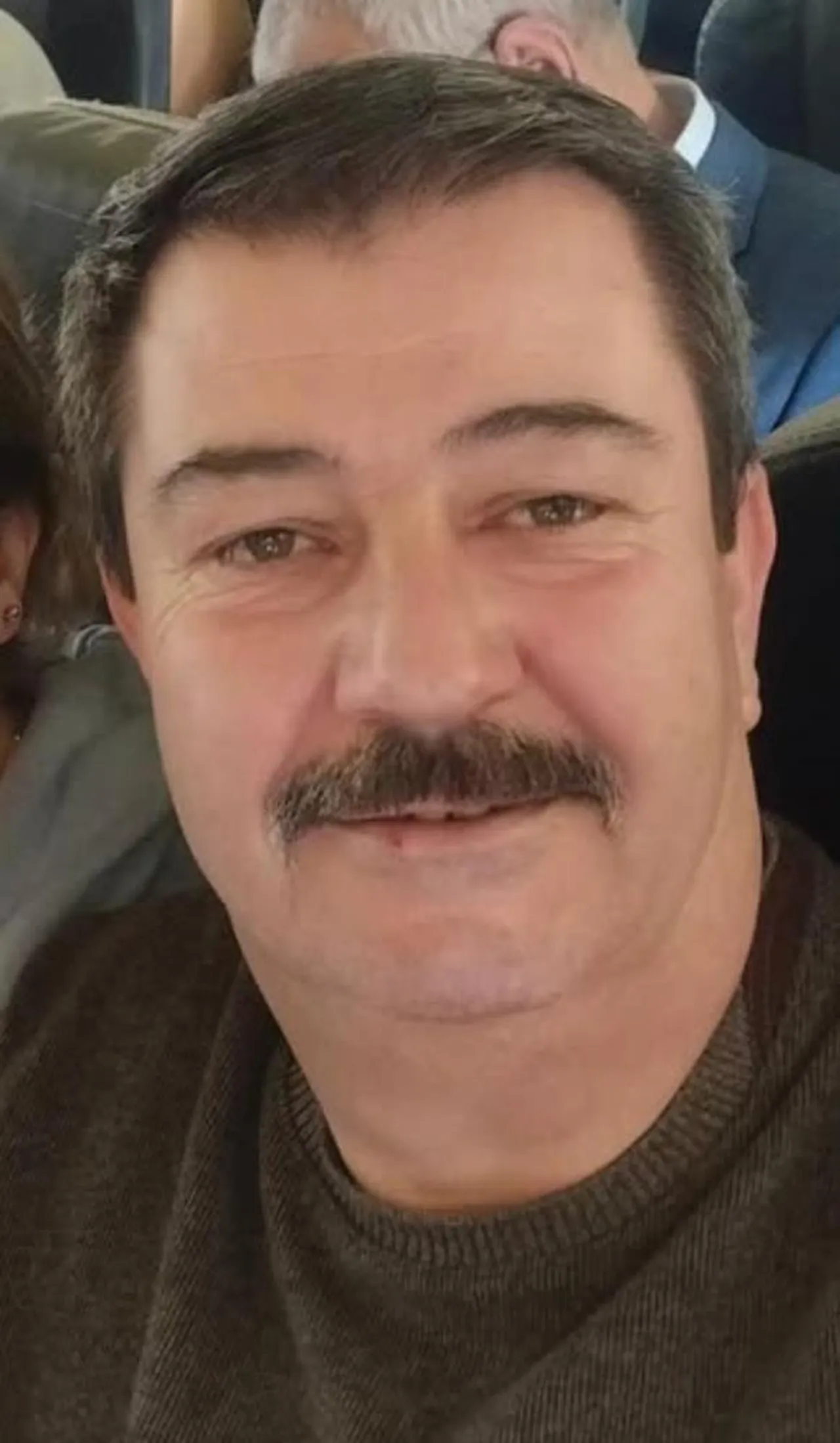 Aydinda Aci Olay Uvey Oglu Ile Kavga Eden Adam Sokak Ortasinda Can Verdi 1766171 202601260528 20260126052805 1