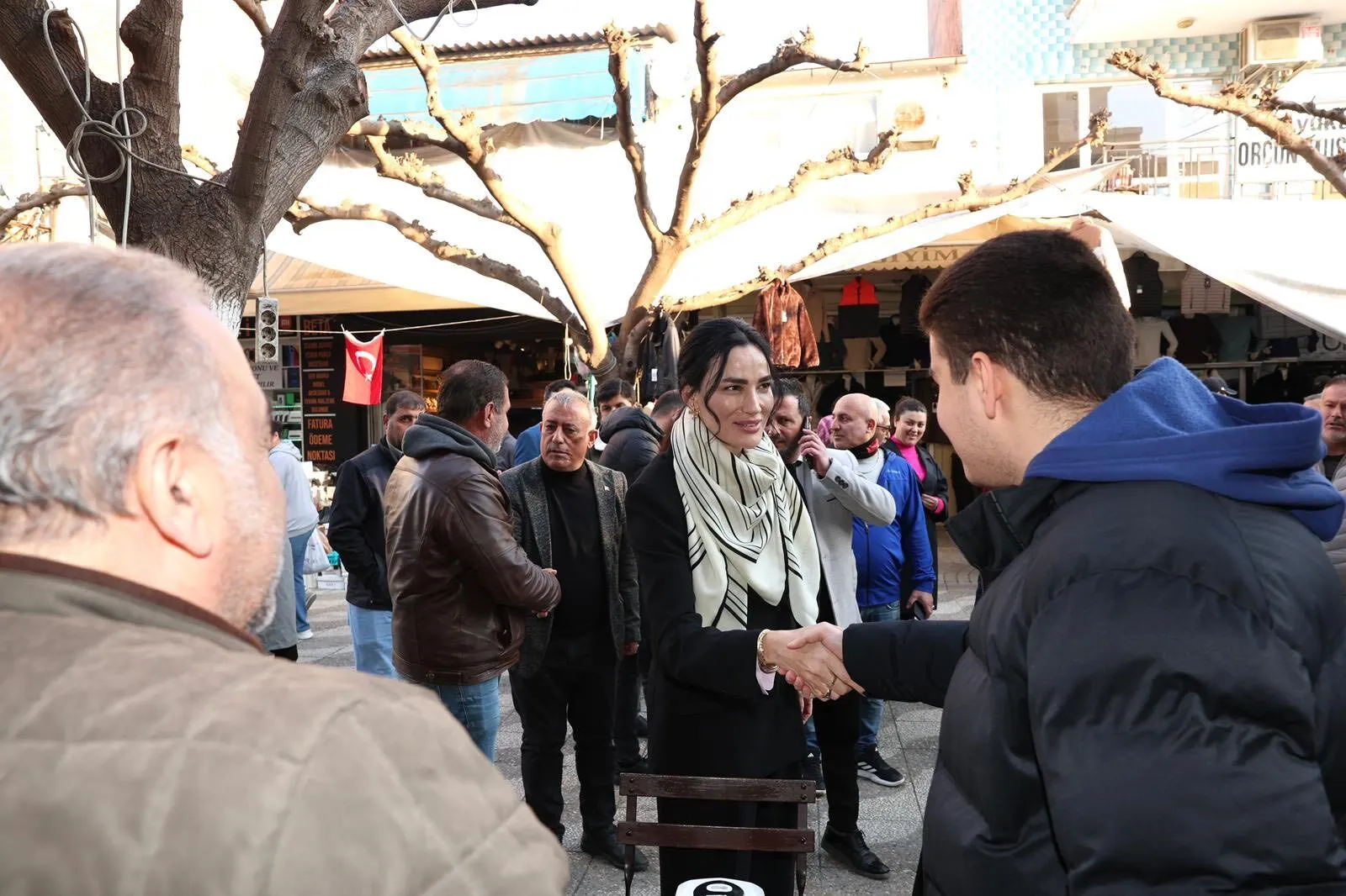 Cercioglu Salonda Var Sahada Yok 11