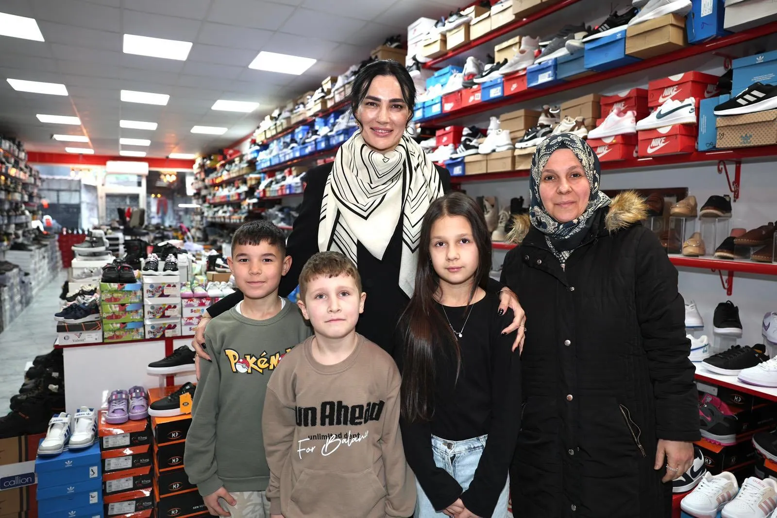 Cercioglu Salonda Var Sahada Yok 13