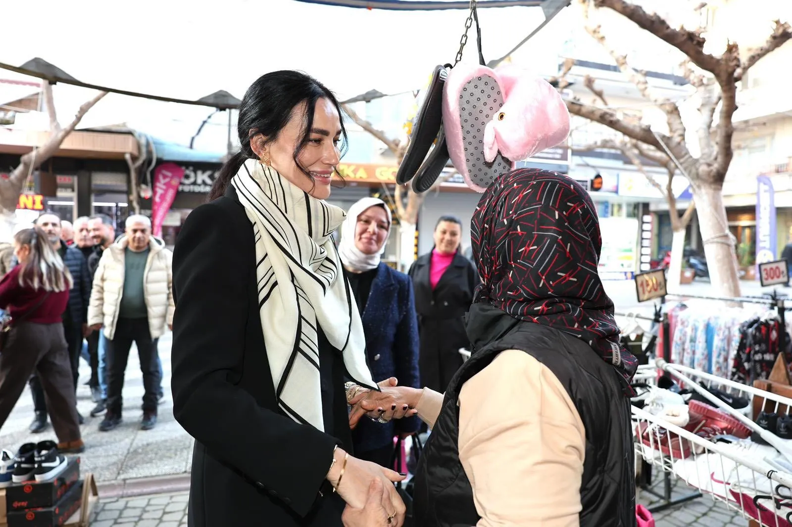 Cercioglu Salonda Var Sahada Yok 2