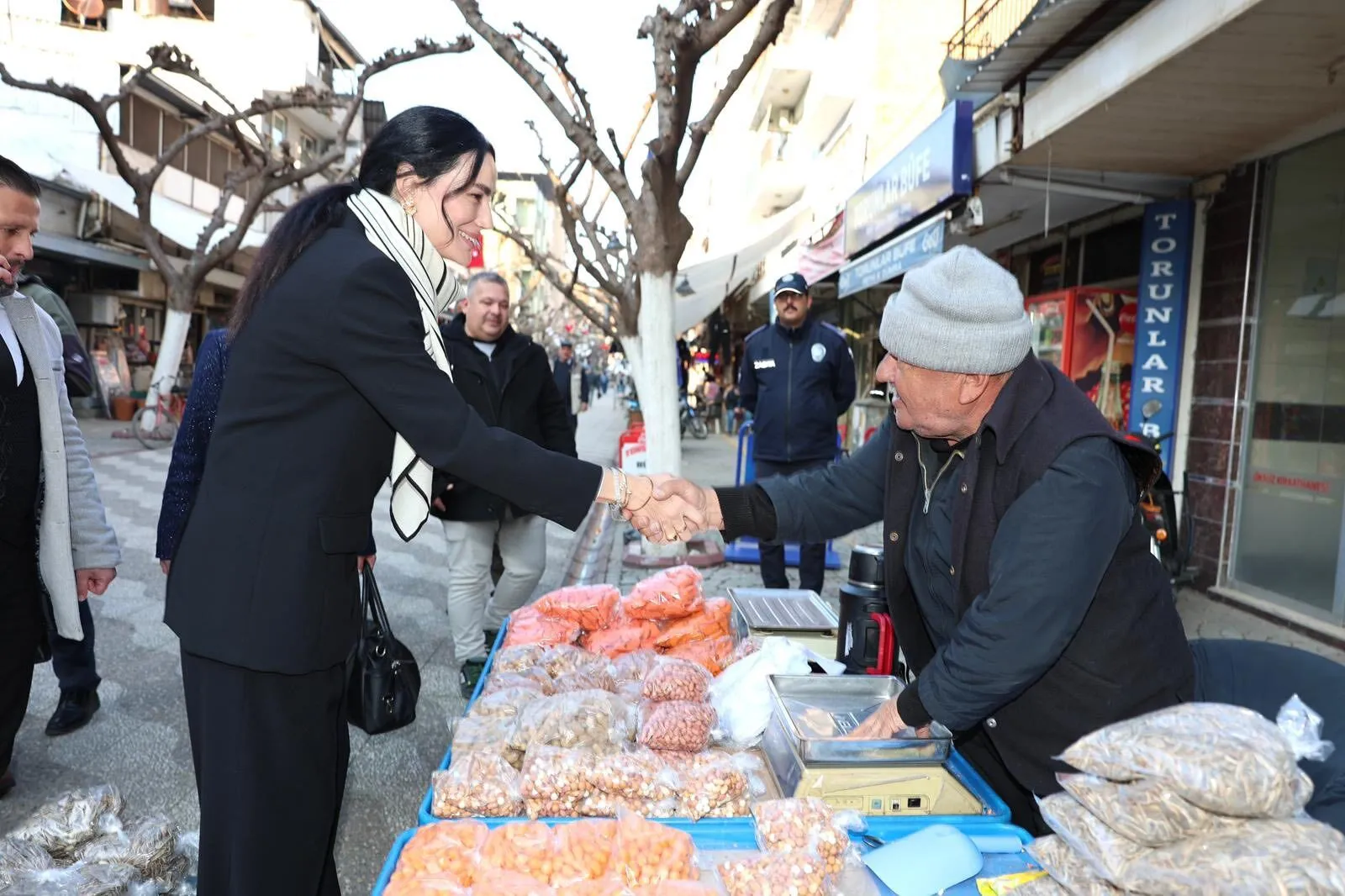 Cercioglu Salonda Var Sahada Yok 3