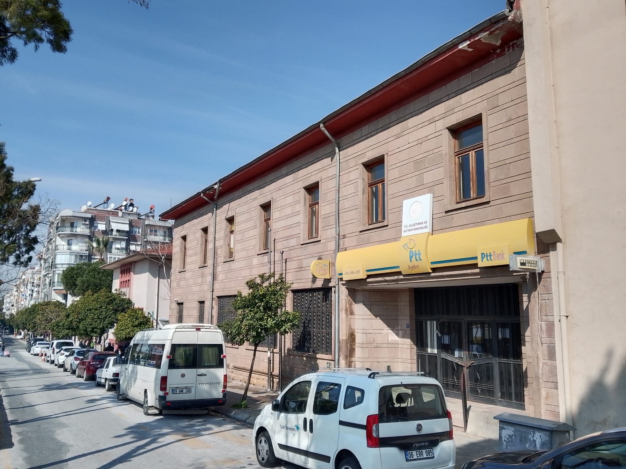 1B6B3528 D514 417A A7E4 756F8Fdc675C