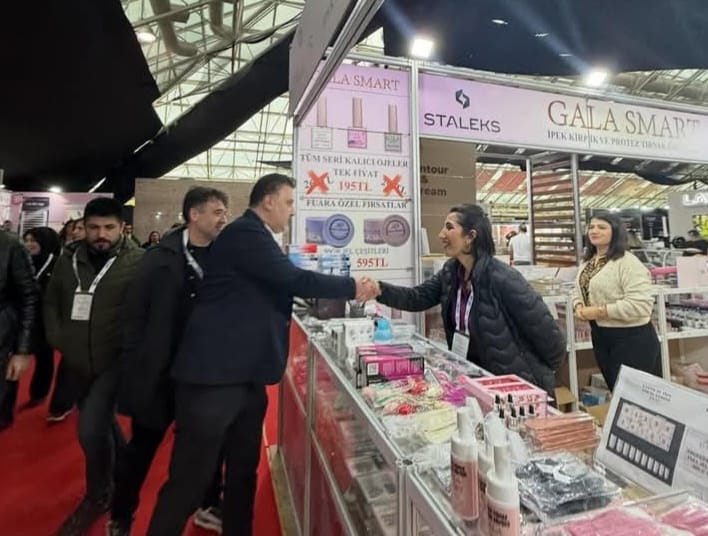 38380F66 298C 489F Aaba Bbcd831864A3