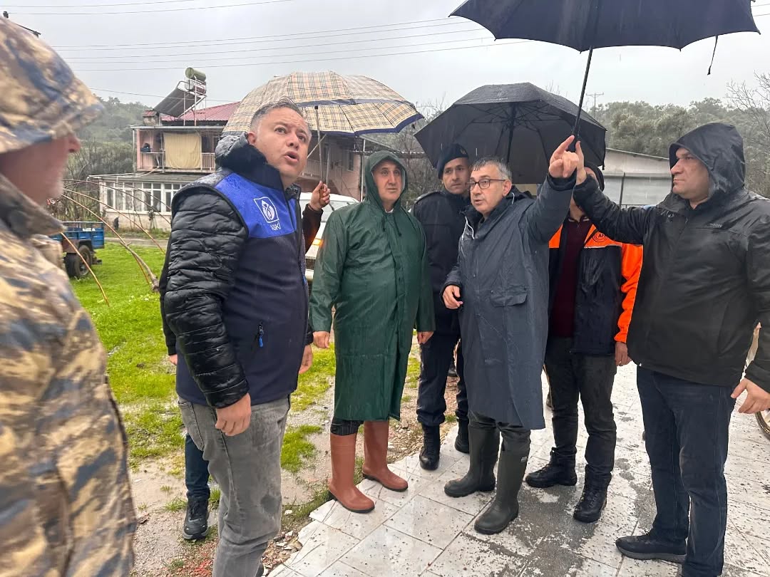 İncirliova’da Dere Taştı 9 Ev Tedbir Amaçlı Tahliye Edildi (3)