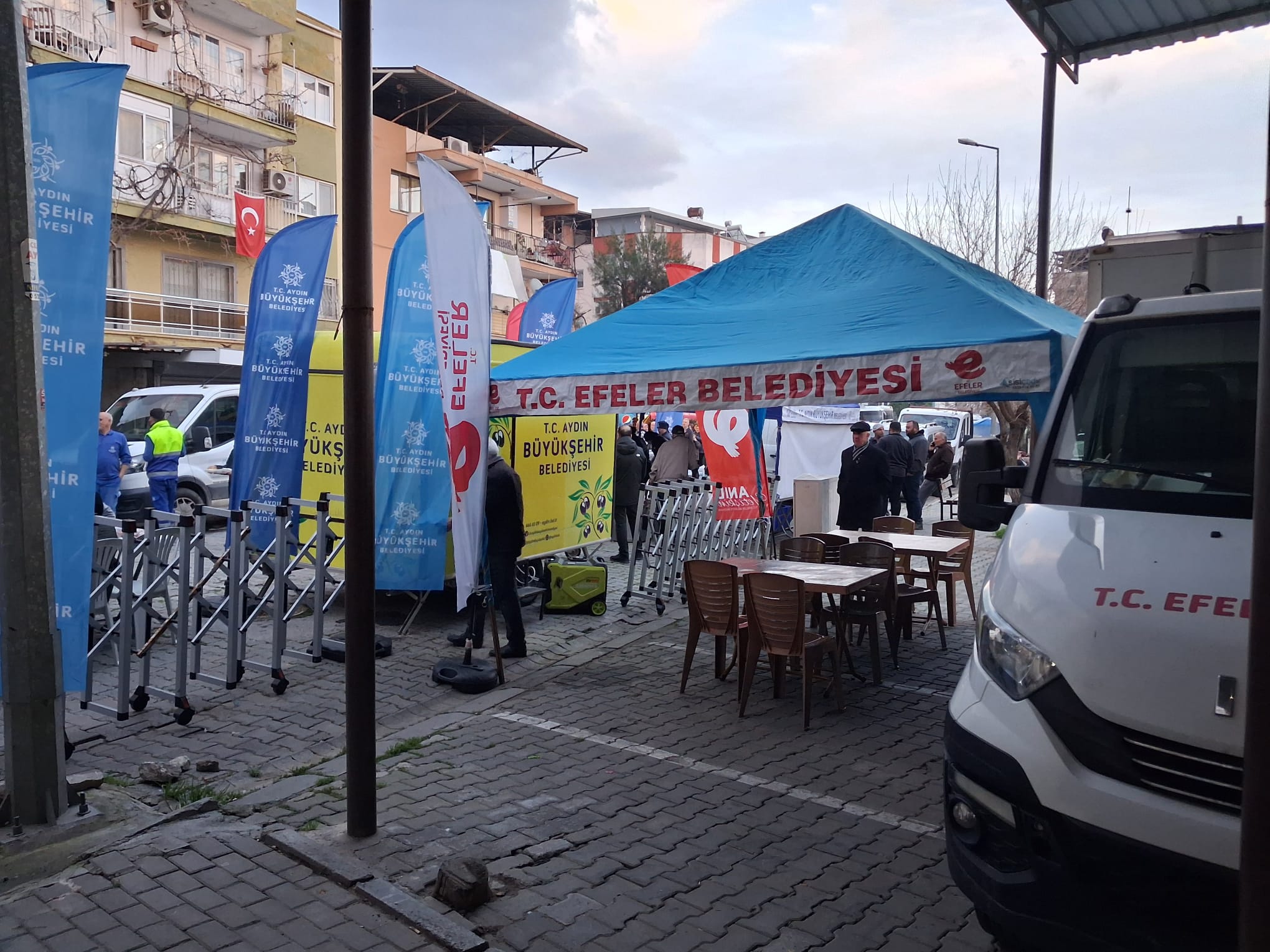 Vatandaşın Sıcak Çayına Bariyer Aydın Bşb’den Hizmet Engelleme Skandalı (1)