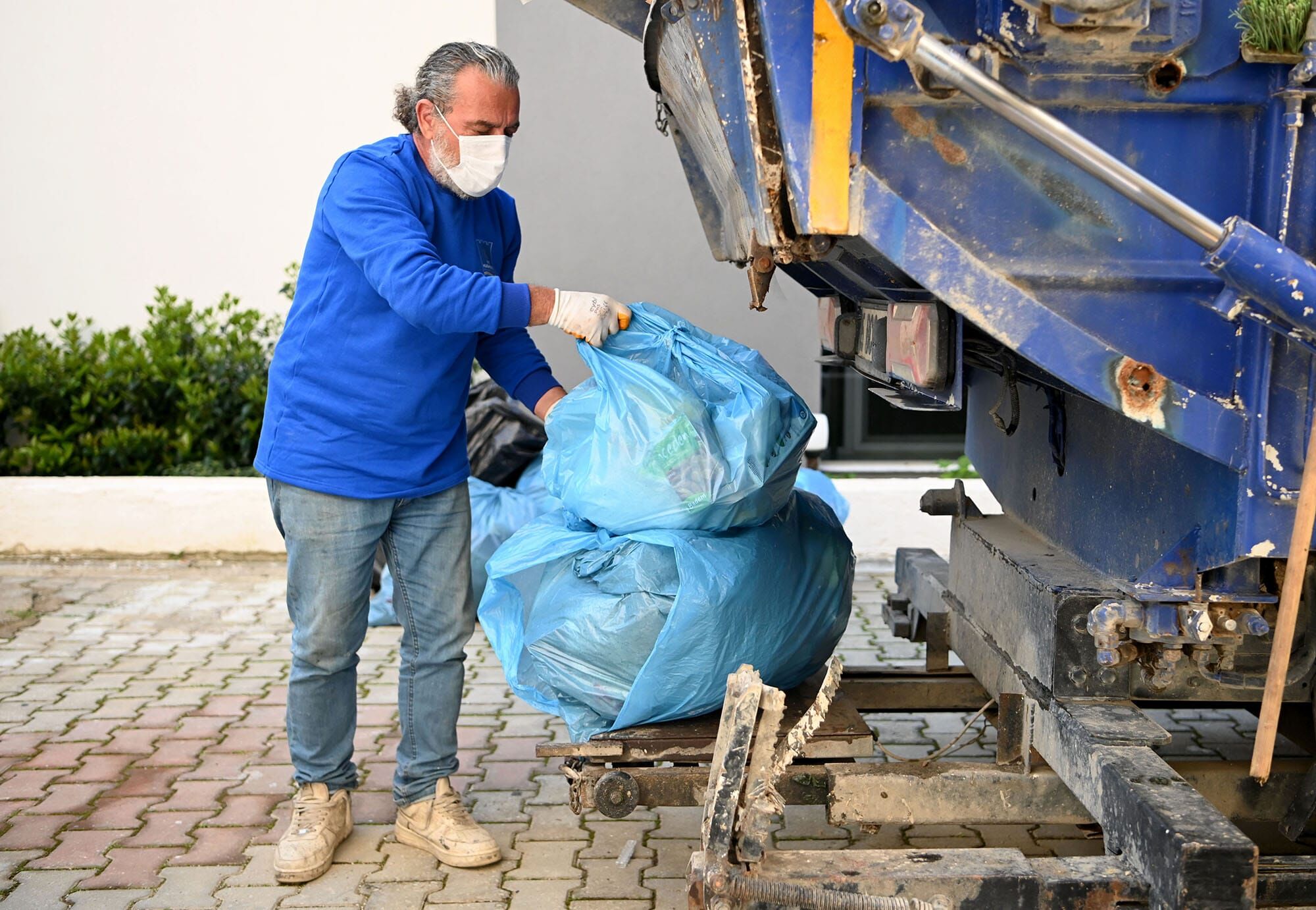 Whatsapp Image 2026 02 25 At 12.19.02