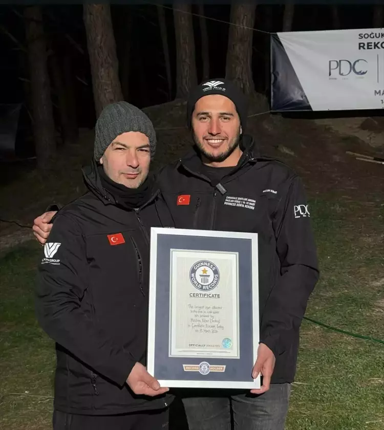 69B81968B00A15Ac8F8B093B