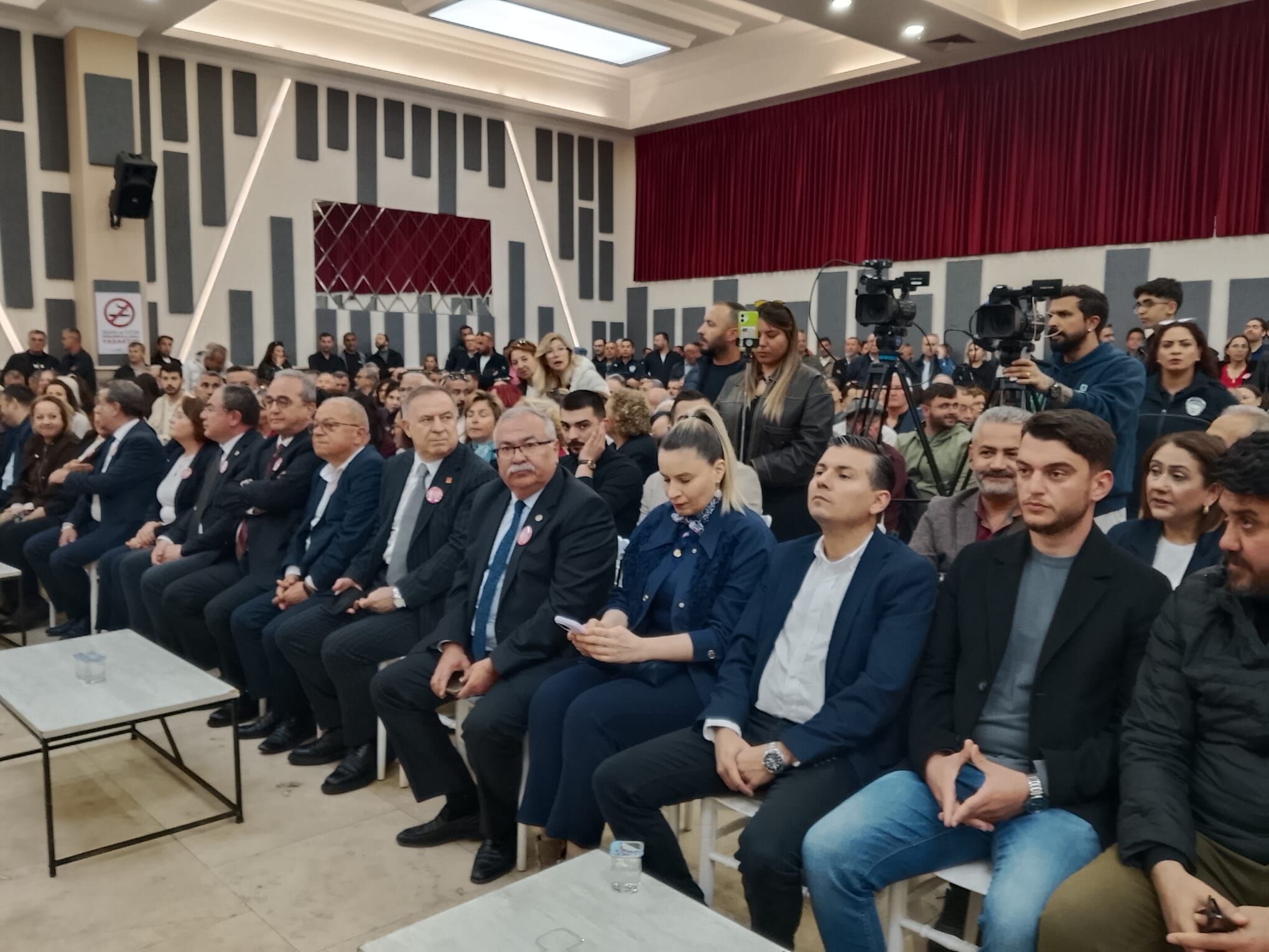 Ea663Be4 2A81 4474 944C 147Fc3A6F42A