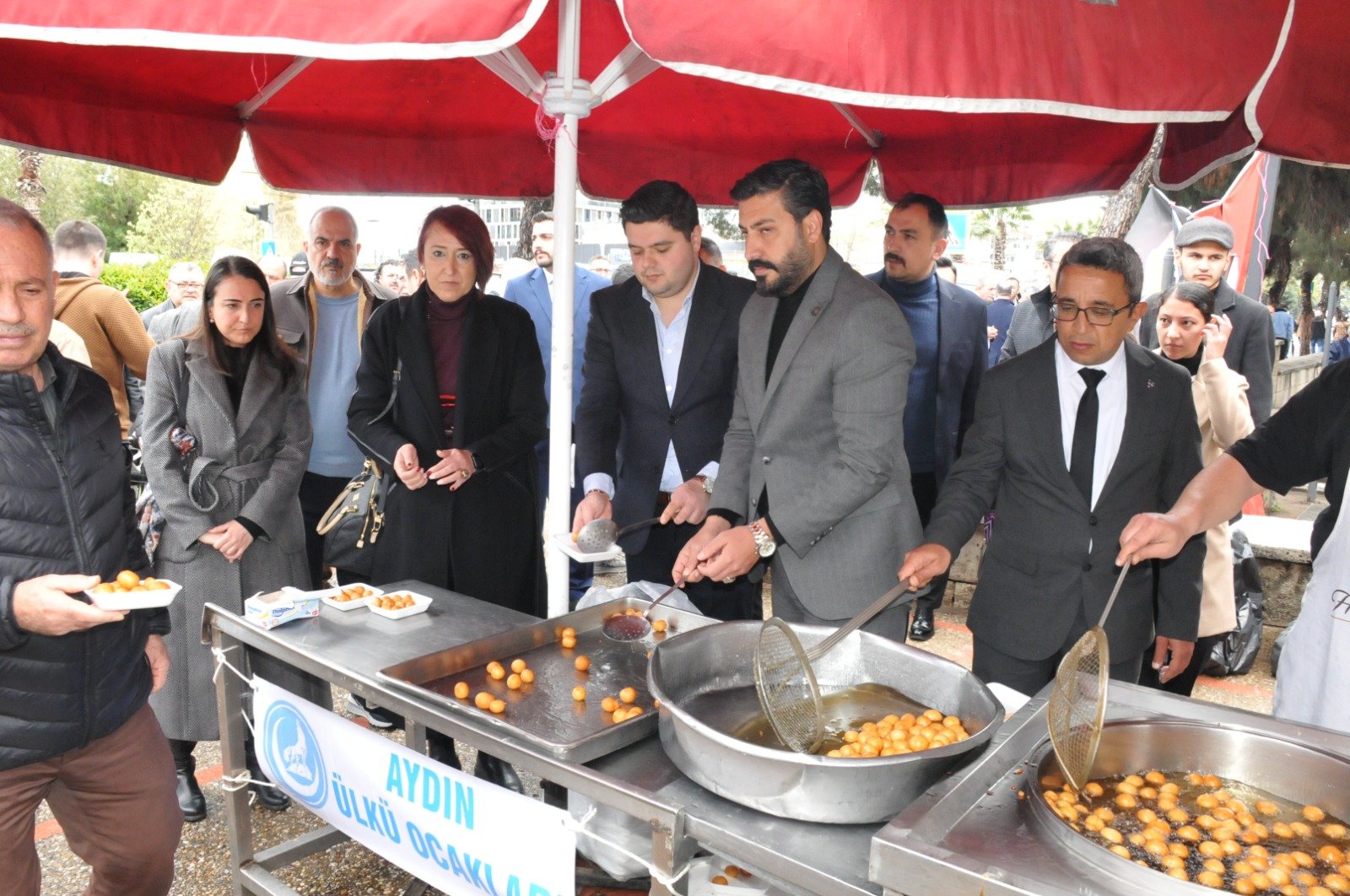 MHP’den Alparslan Türkeş için lokma hayrı
