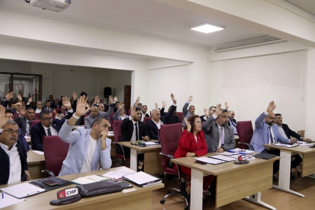 Efeler Belediye Meclisi yoğun gündemle toplanıyor