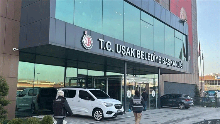 Uşak Belediyesi’ne ikinci dalga operasyon: 25 gözaltı